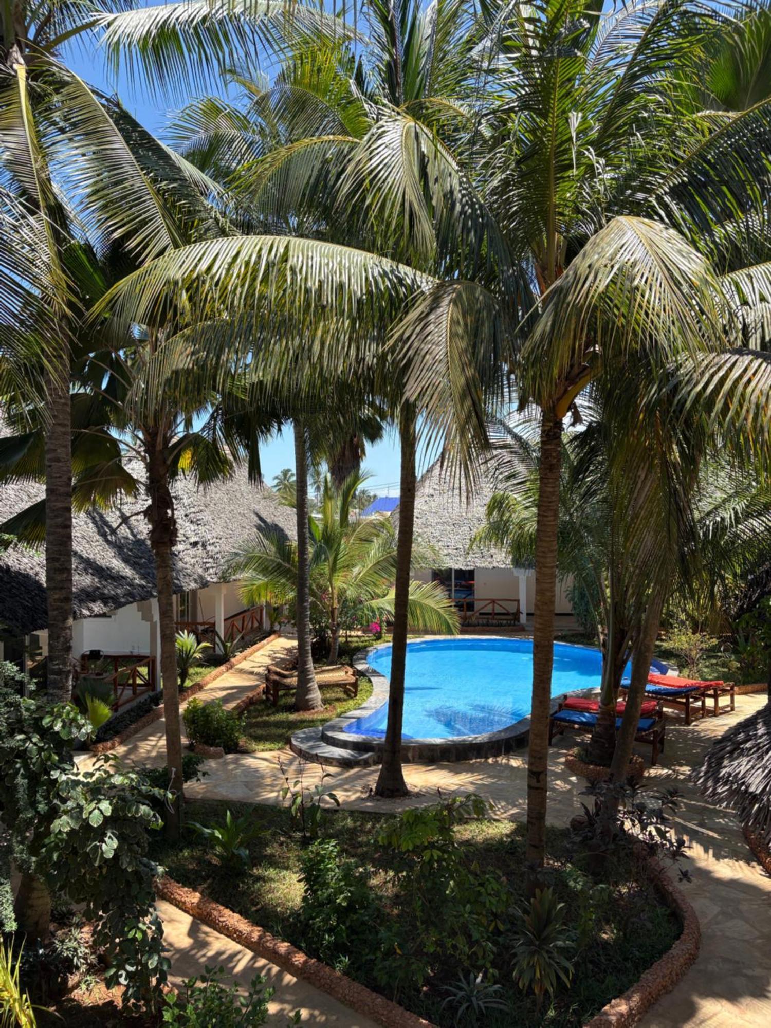 African Bungalows Nungwi Luaran gambar