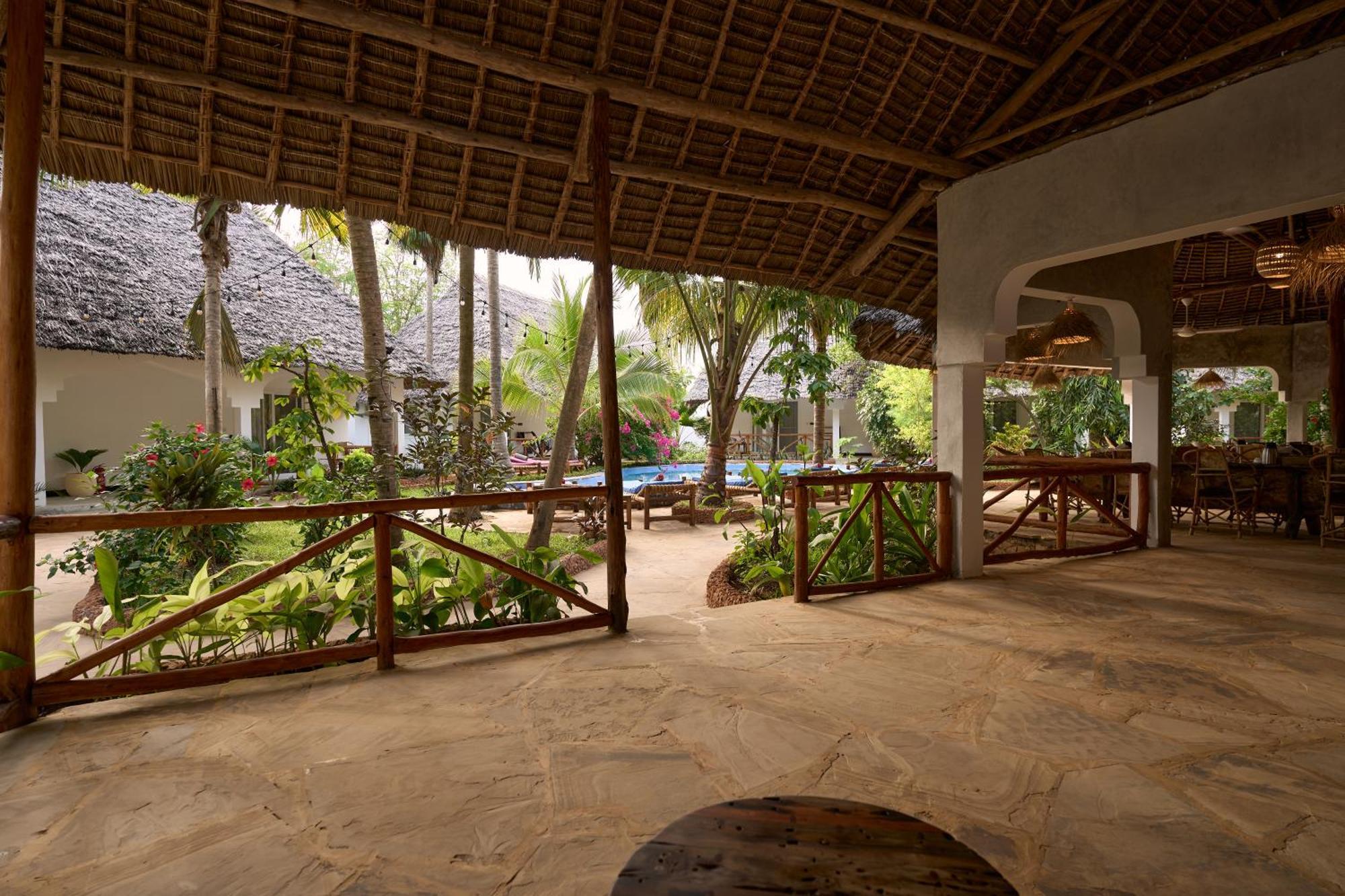 African Bungalows Nungwi Luaran gambar
