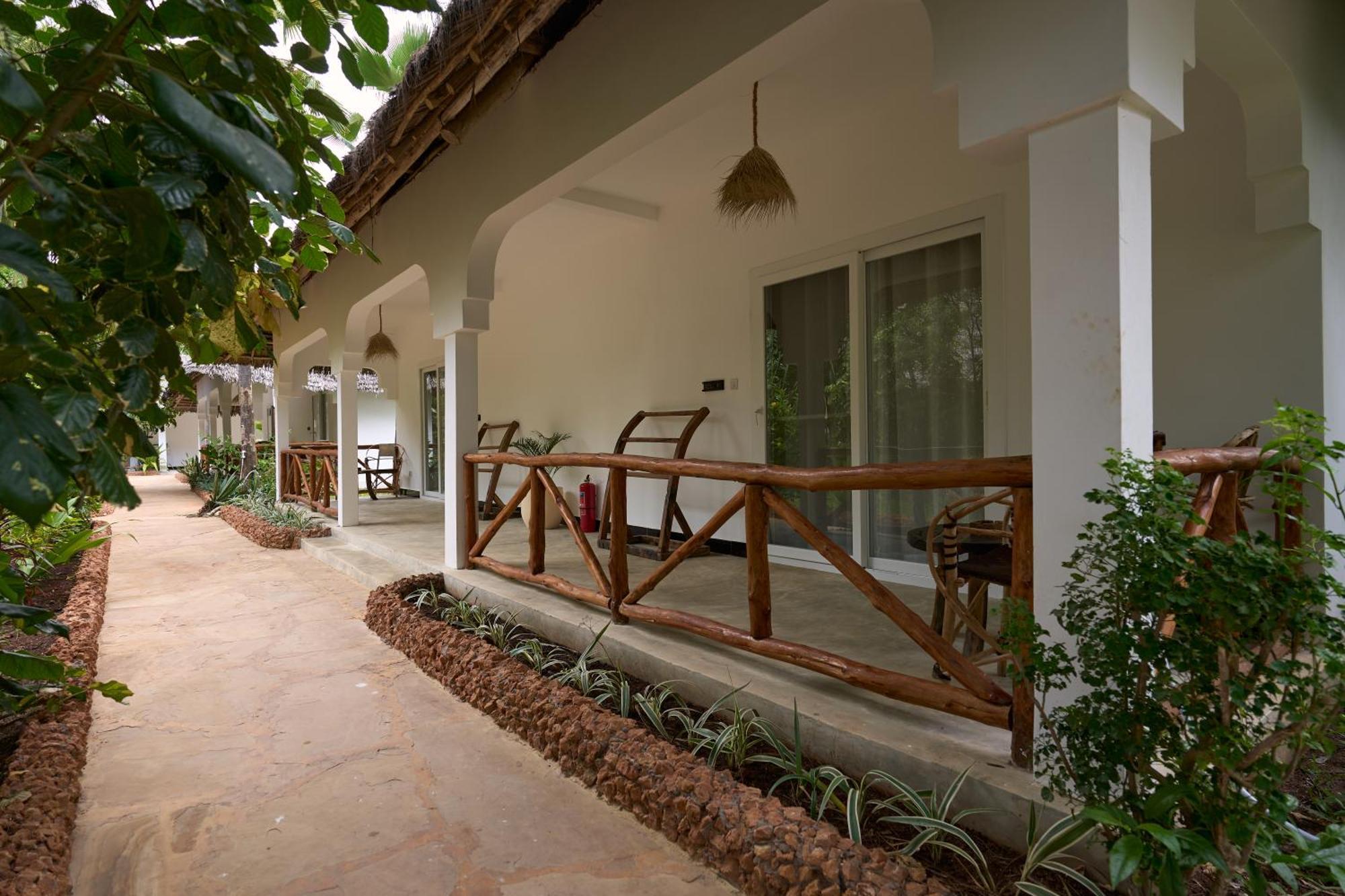 African Bungalows Nungwi Luaran gambar