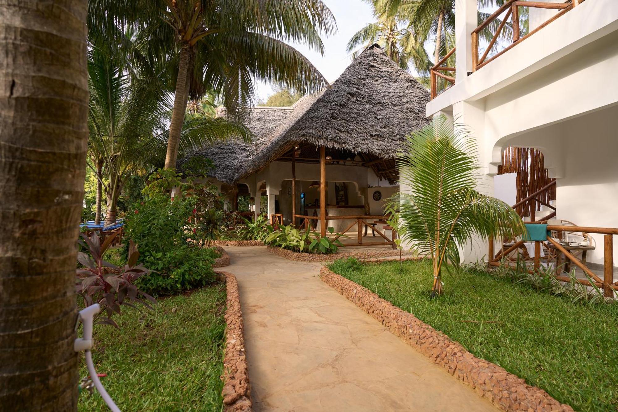 African Bungalows Nungwi Luaran gambar