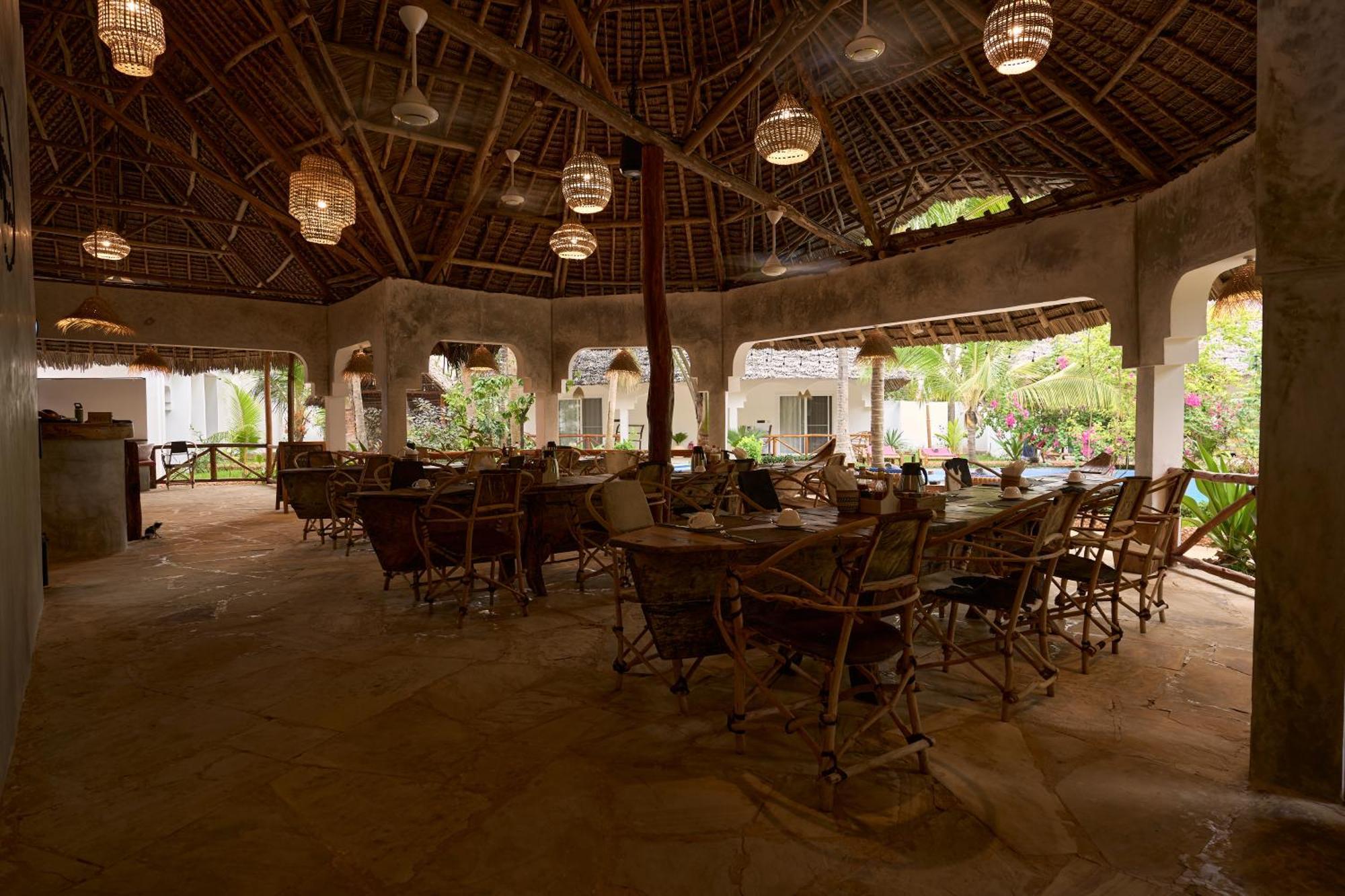 African Bungalows Nungwi Luaran gambar