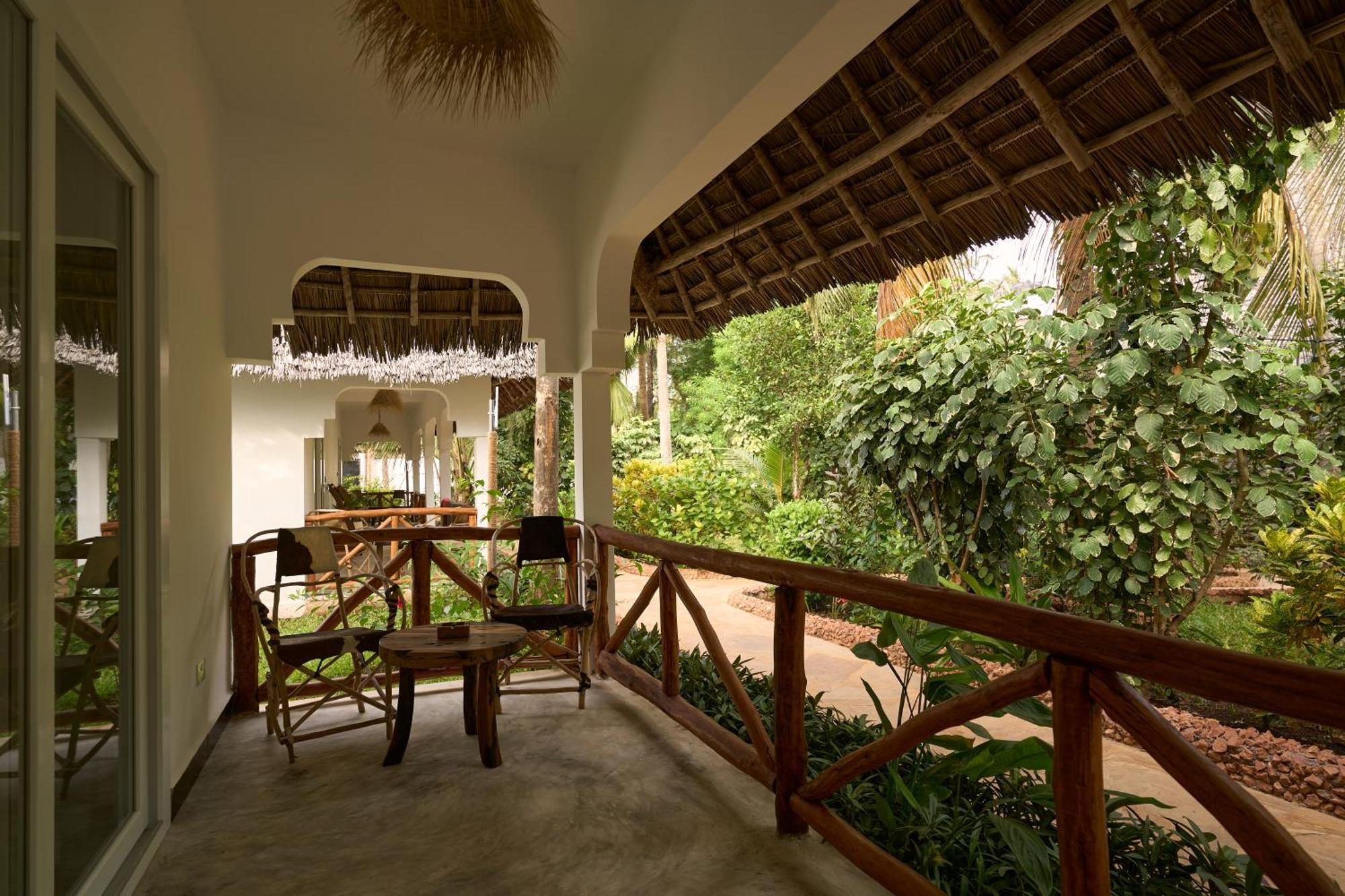 African Bungalows Nungwi Luaran gambar