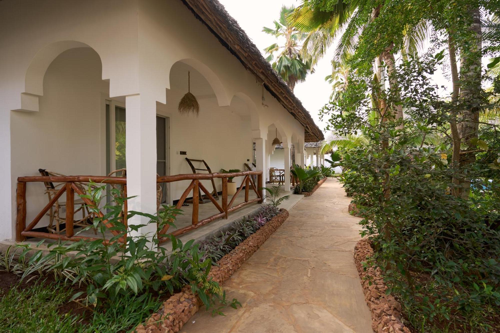 African Bungalows Nungwi Luaran gambar