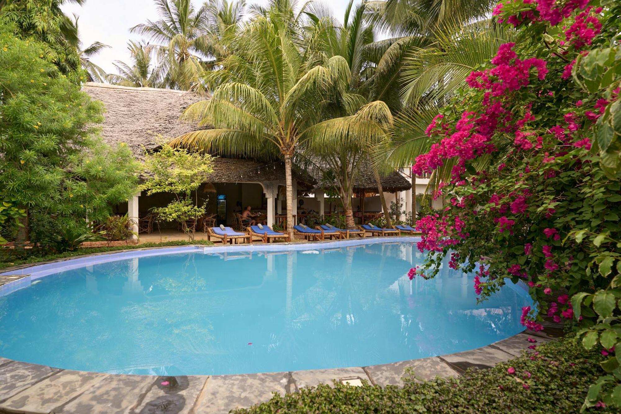 African Bungalows Nungwi Luaran gambar