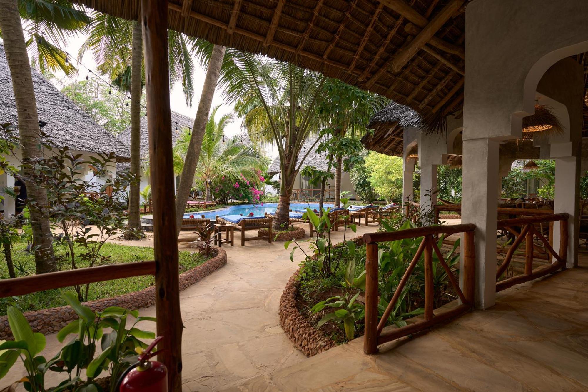 African Bungalows Nungwi Luaran gambar