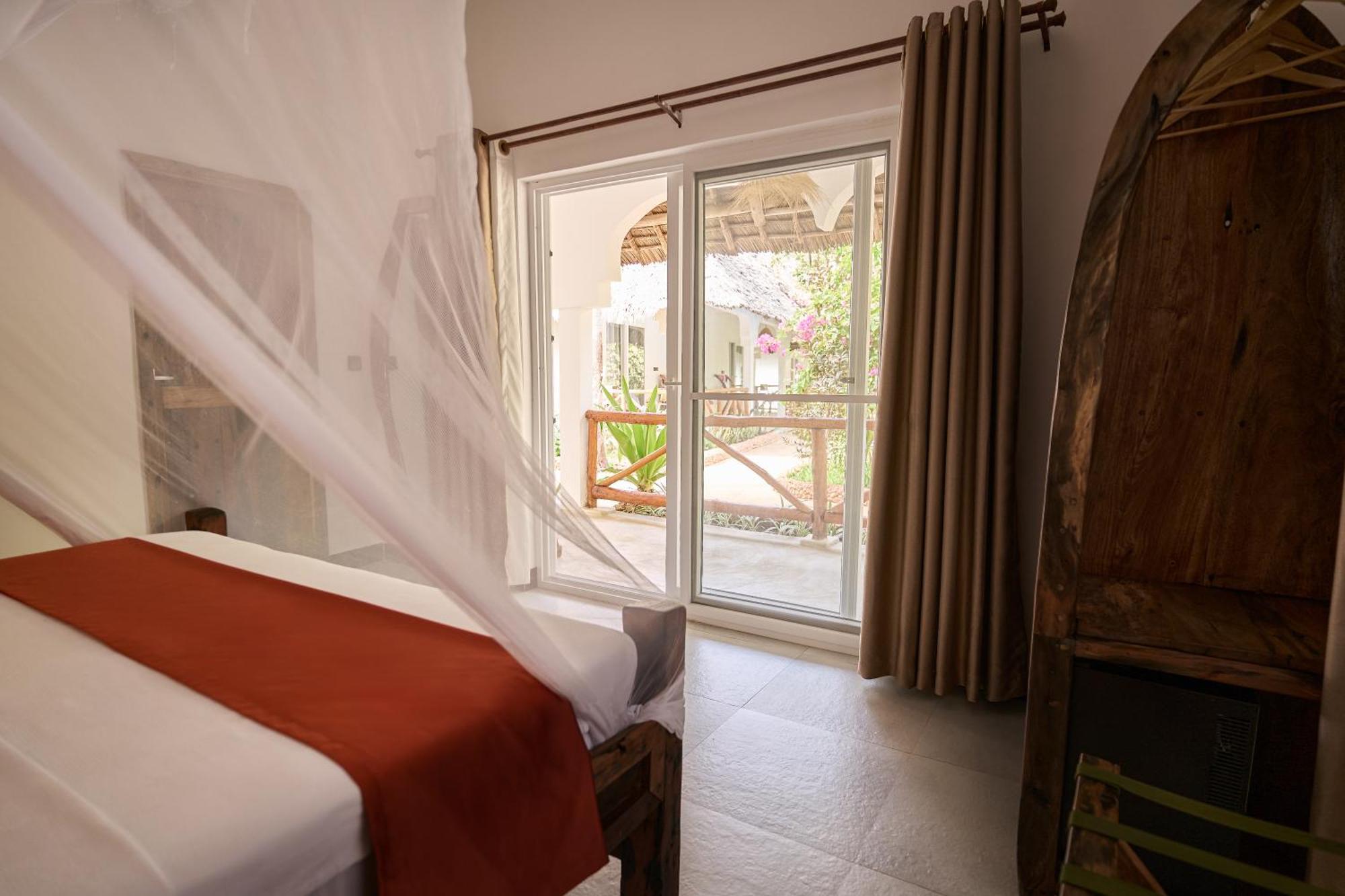 African Bungalows Nungwi Luaran gambar