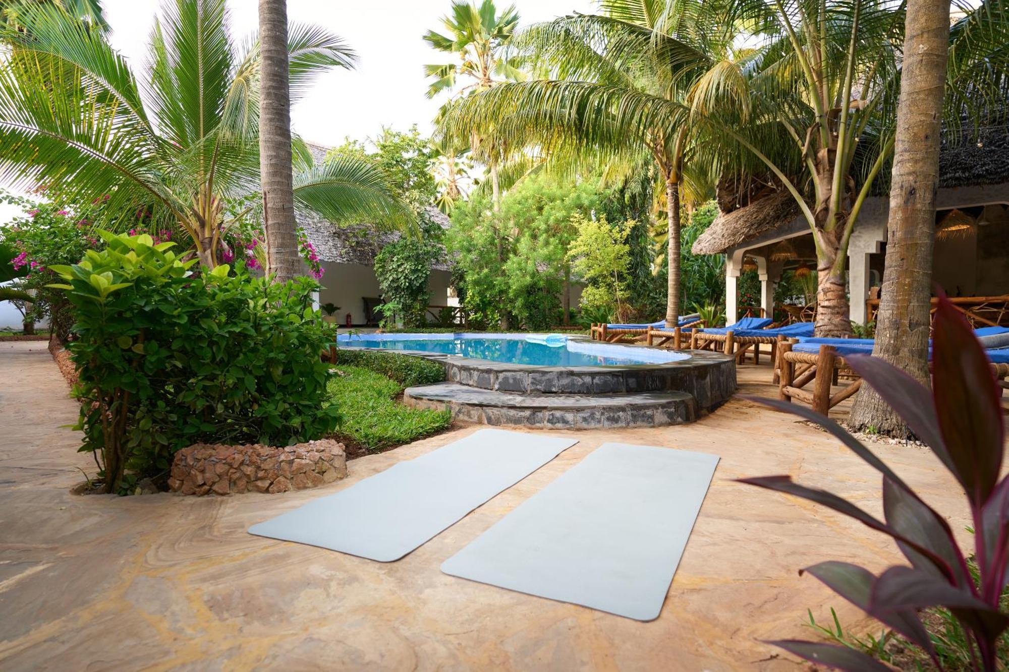 African Bungalows Nungwi Luaran gambar