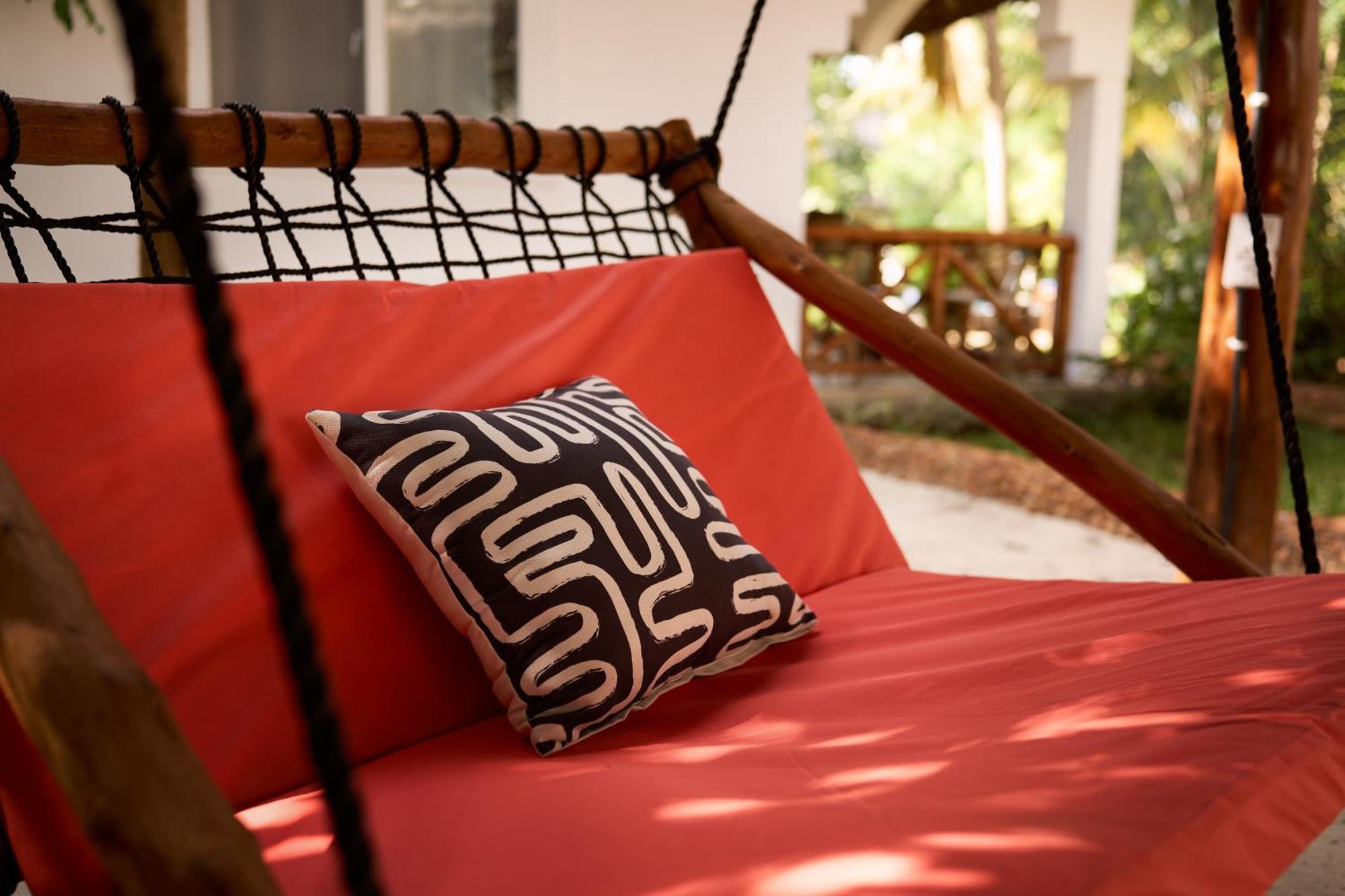 African Bungalows Nungwi Luaran gambar
